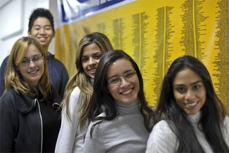 Enem será feito por 5 milhões de estudantes neste dia Imagem estudantes enem