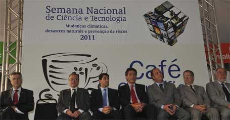 Seleção de fotos da abertura da 8ª Semana Nacional de Ciência e Tecnologia Foto 2 - 8ª Semana Nacional de Ciência e Tecnologia