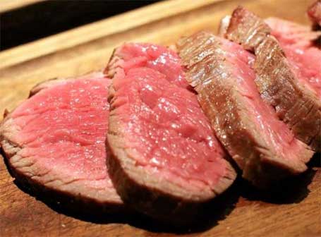 Comer muita carne vermelha aumenta risco de câncer renal foto carne vermelha